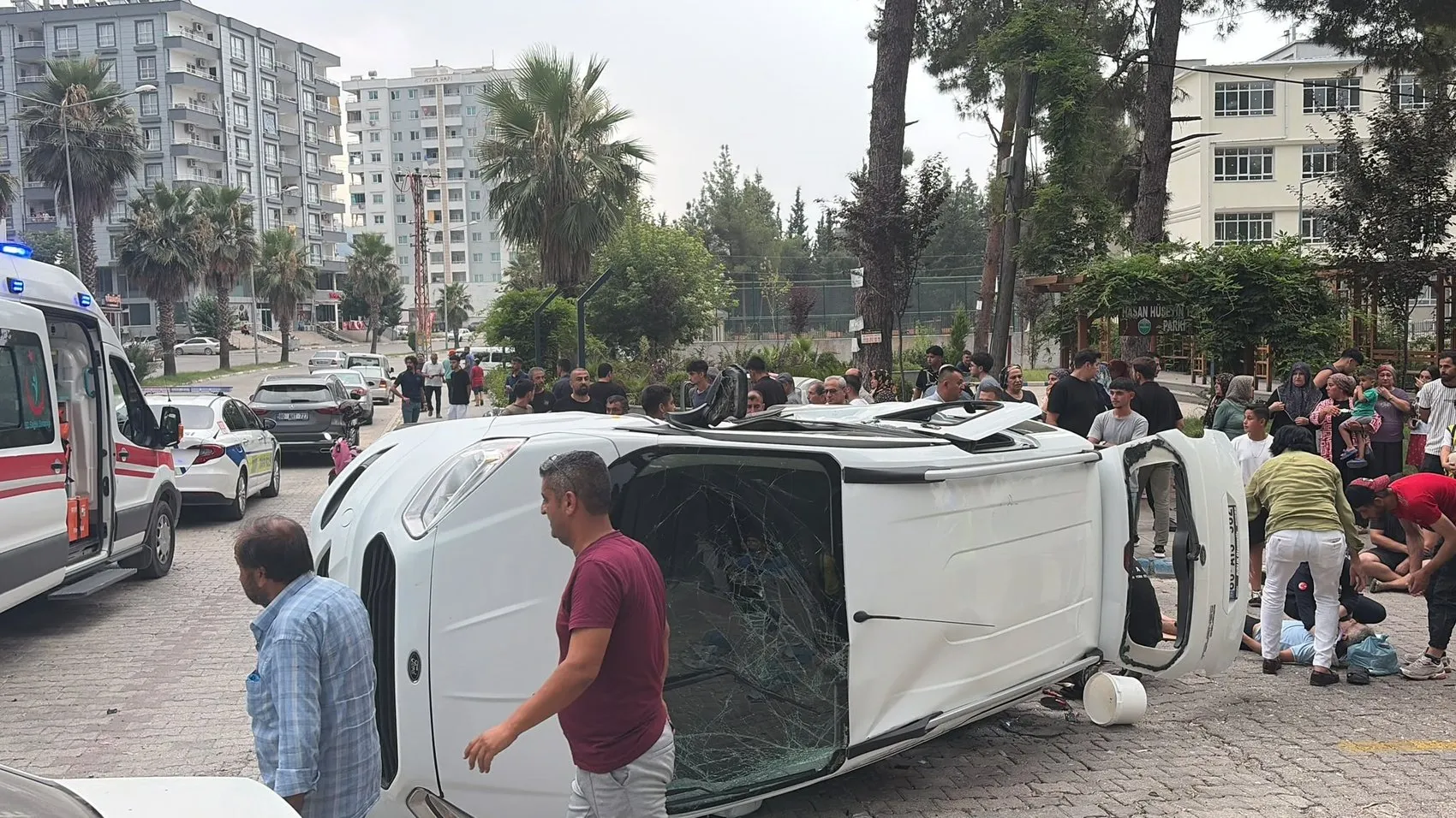 Düziçi’nde kavşak kazası 5 kişi yaralandı
