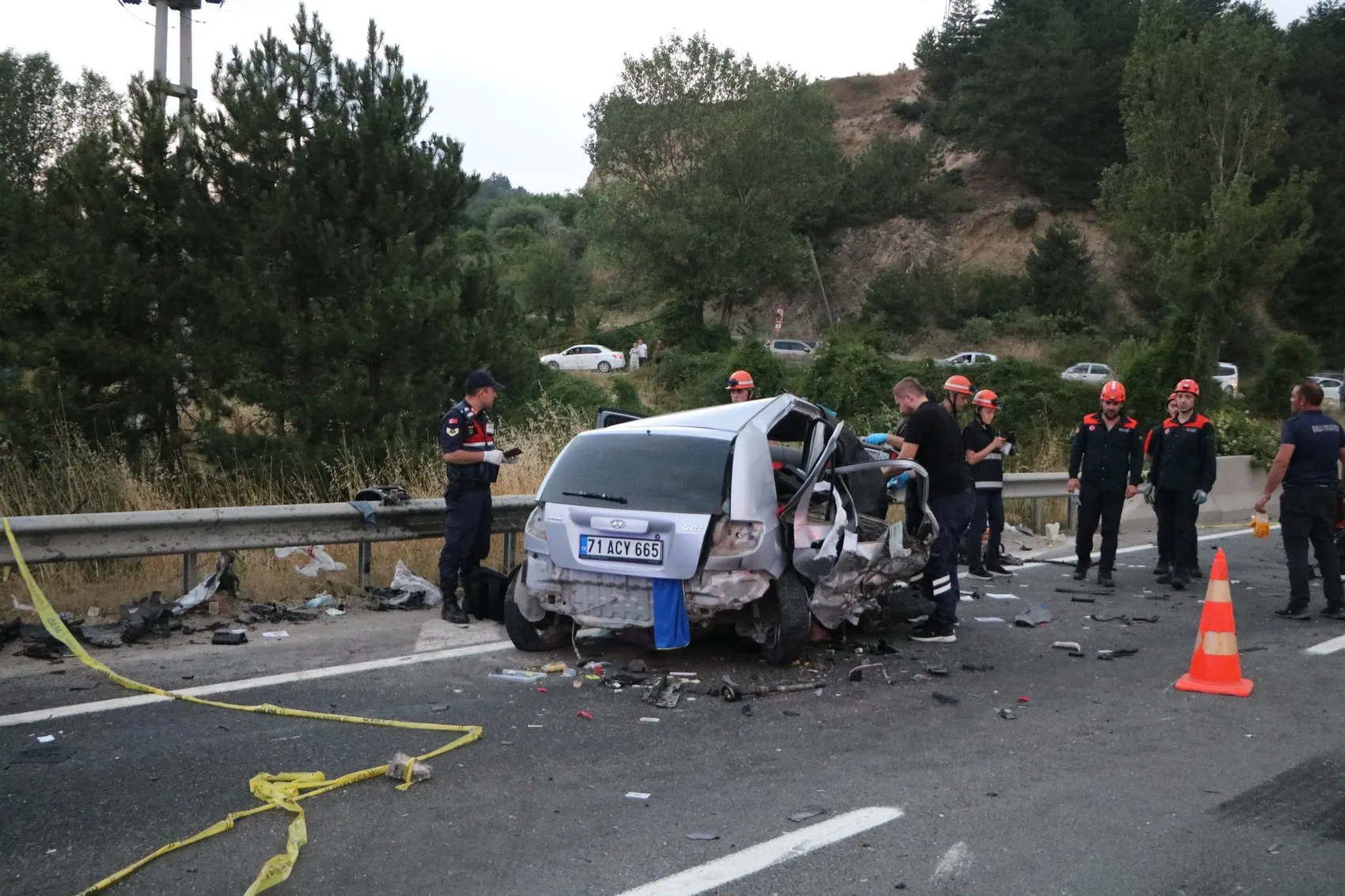 Bolu D-100 kara yolunda feci kaza 1 can kaybı