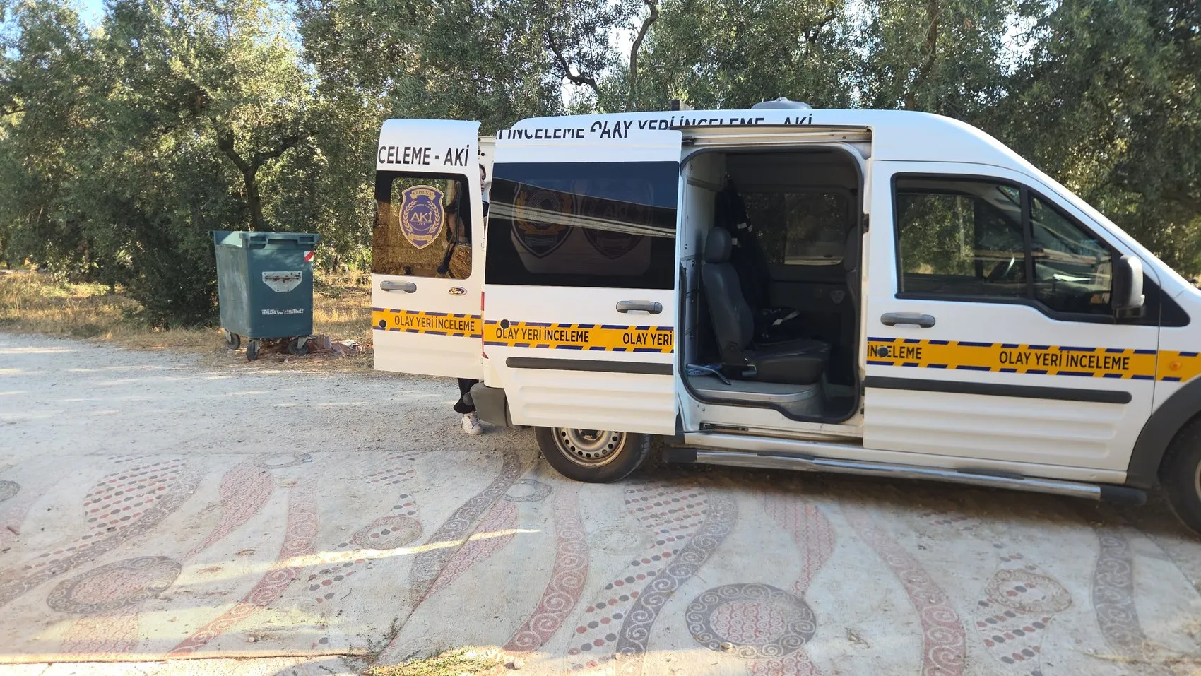 Sabah 07.30’da çiftlikte alacak kavgası 3 el ateş, 2 bacağa isabet