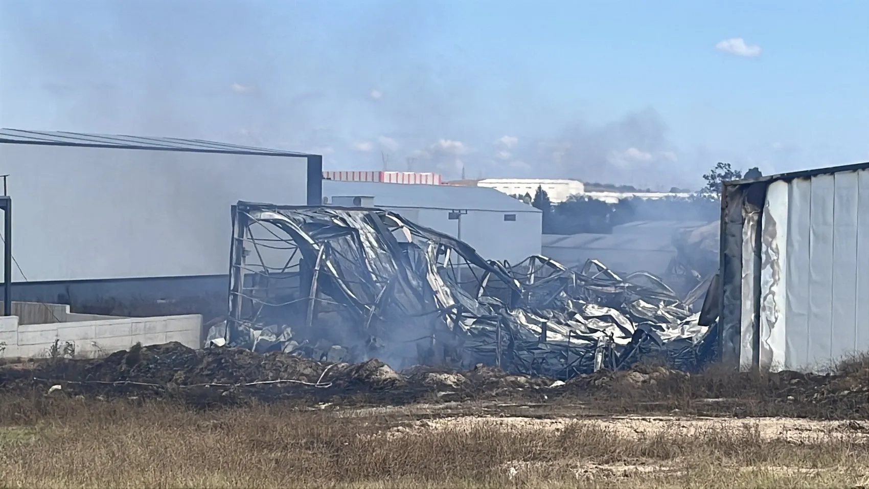 Gebze’de kimyasal fabrika yangını 2 yaralı