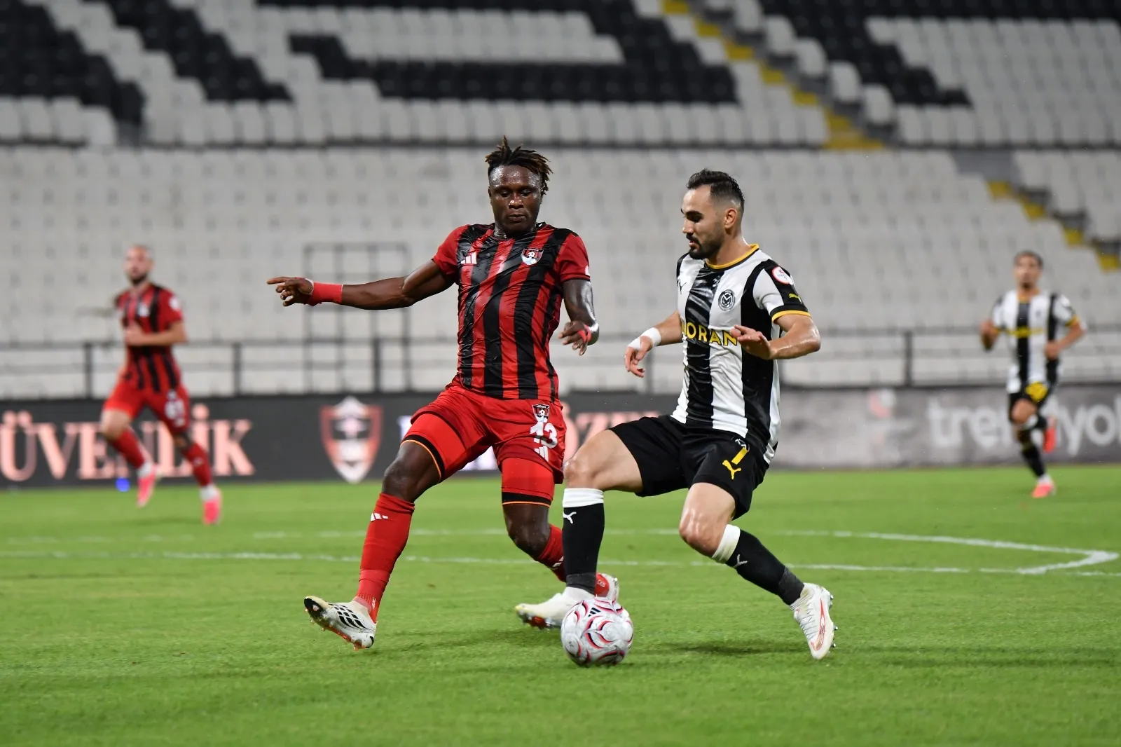 Manisa FK ile Van Spor arasındaki kritik randevu için hazırlıklar tamam
