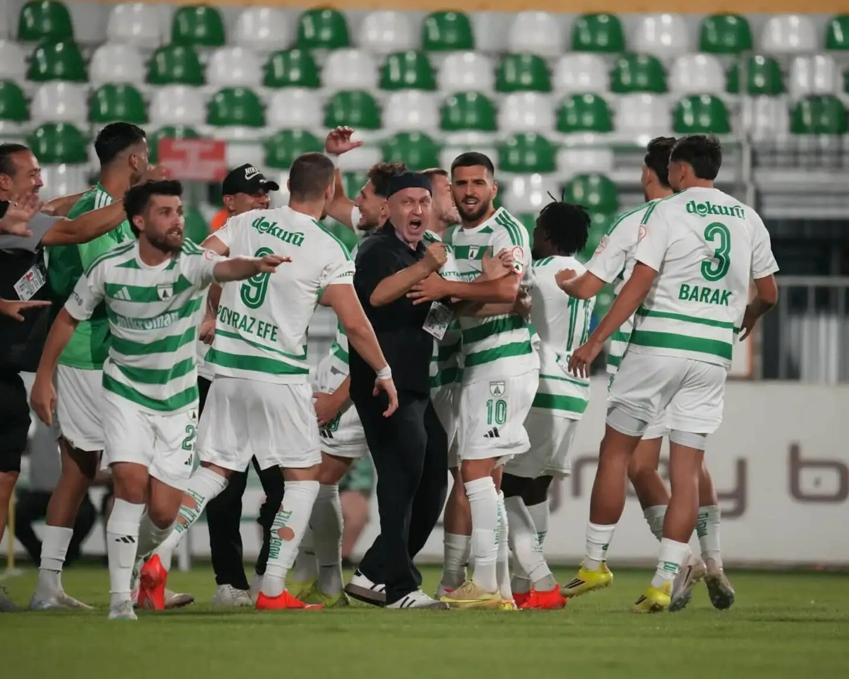 Muğla'da tarihi gece Muğlaspor ilk galibiyetini Boluspor karşısında aldı