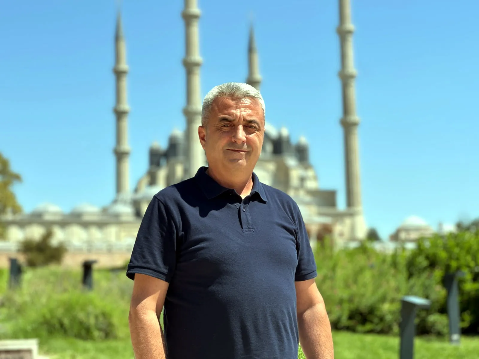 Emekli polis şoför fenalaşan yolcuyu hastaneye yetiştirdi
