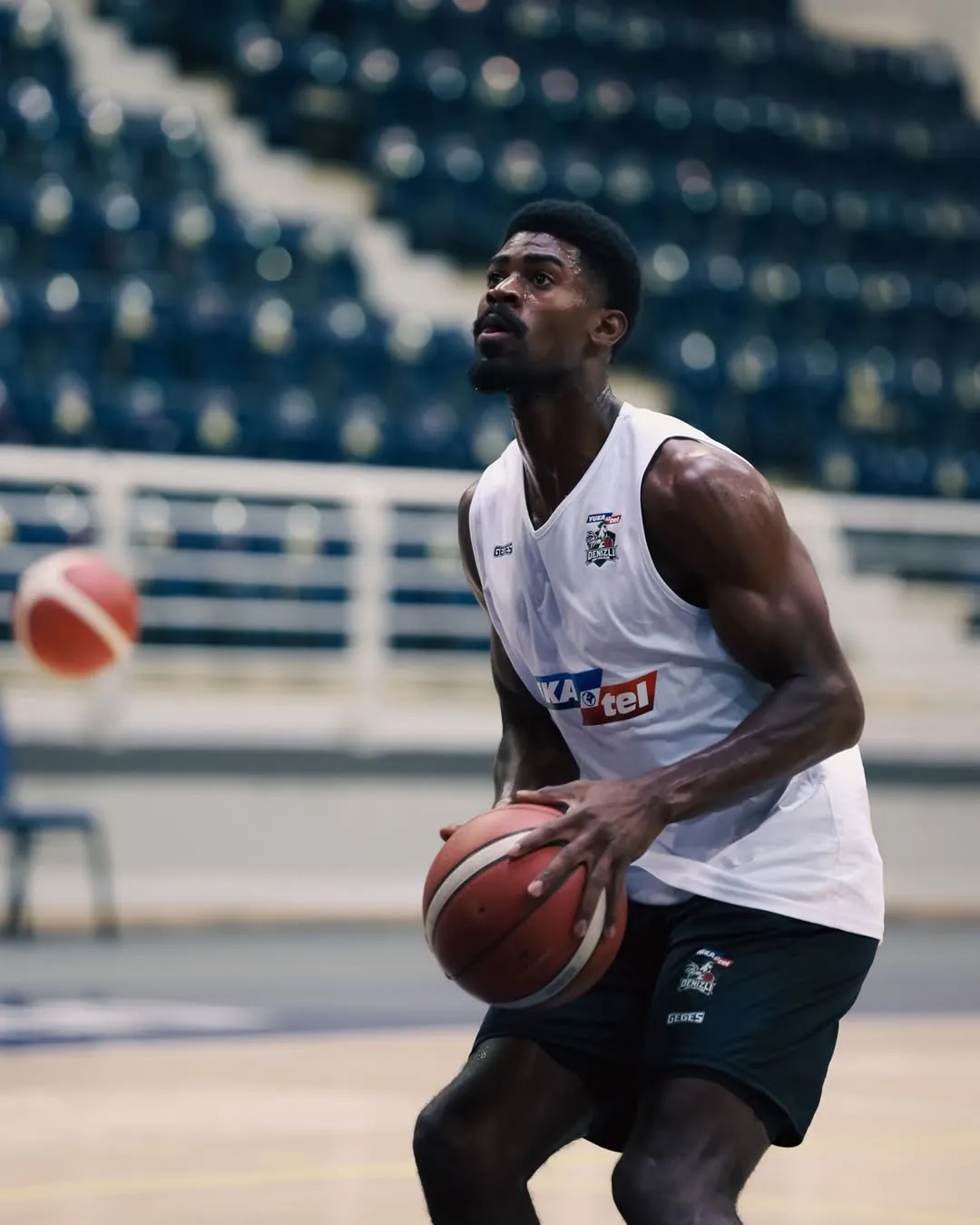 Denizli Basket yeni sezon için parkeye indi