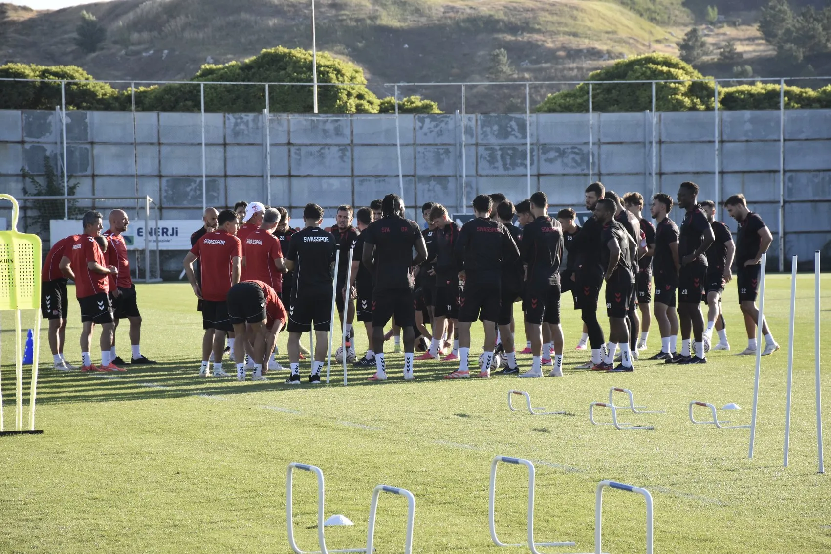 Sivasspor Teknik Direktörü Taşdemir İlk Galibiyet İçin Söz Verdi