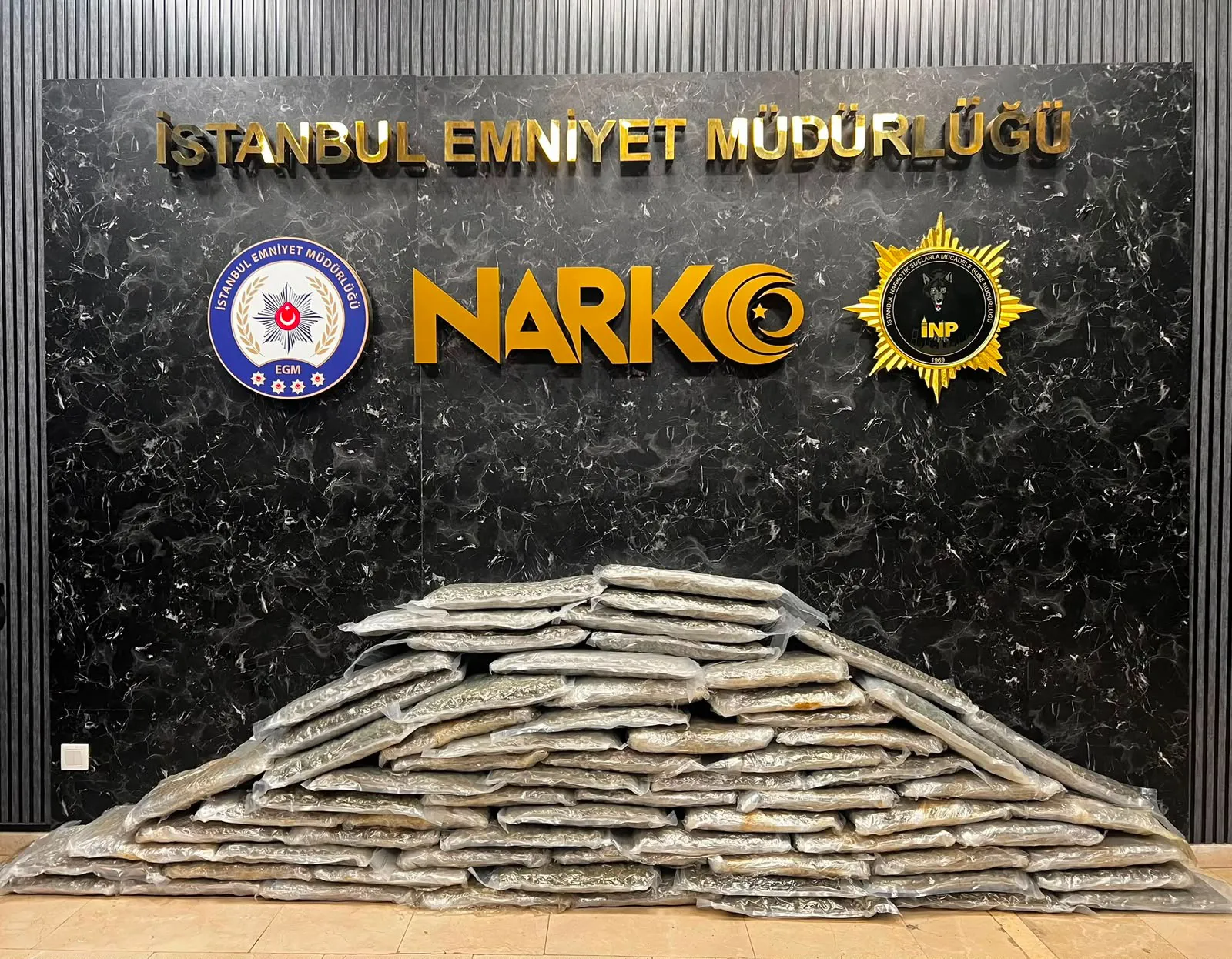 Zeytinburnu operasyonunda 83 kilo uyuşturucu yakalandı