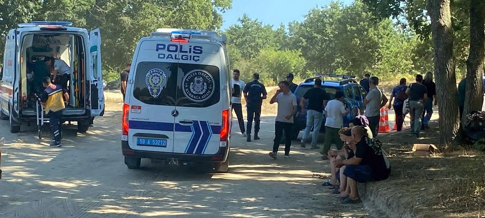 Serinlemek için girdiği gölde hayatını kaybetti