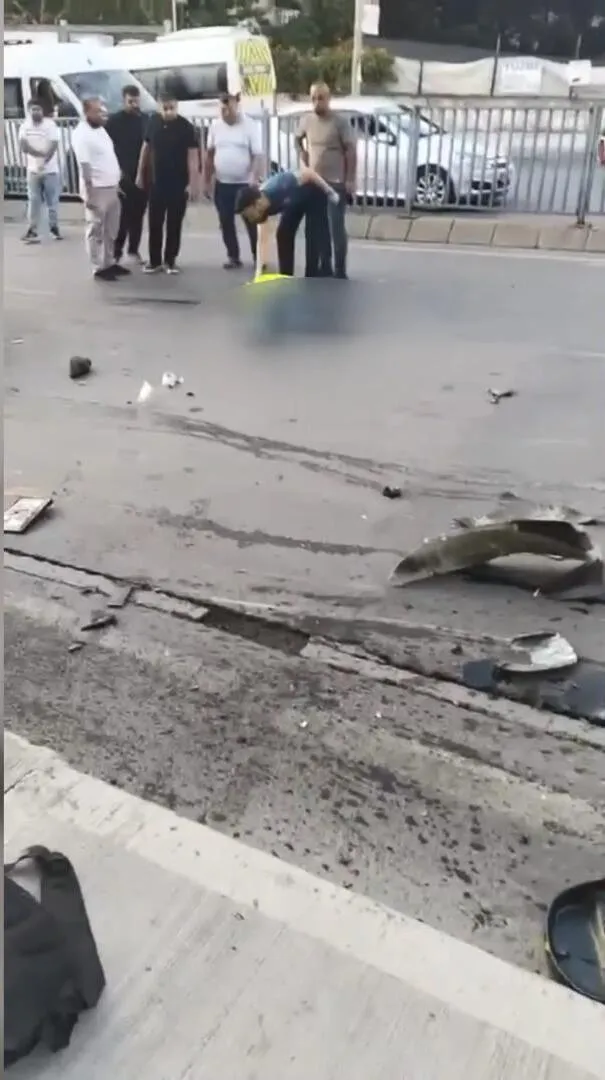 Başakşehir'de sabah trafiğinde motosiklet dehşeti: Bir kişi olay yerinde can verdi