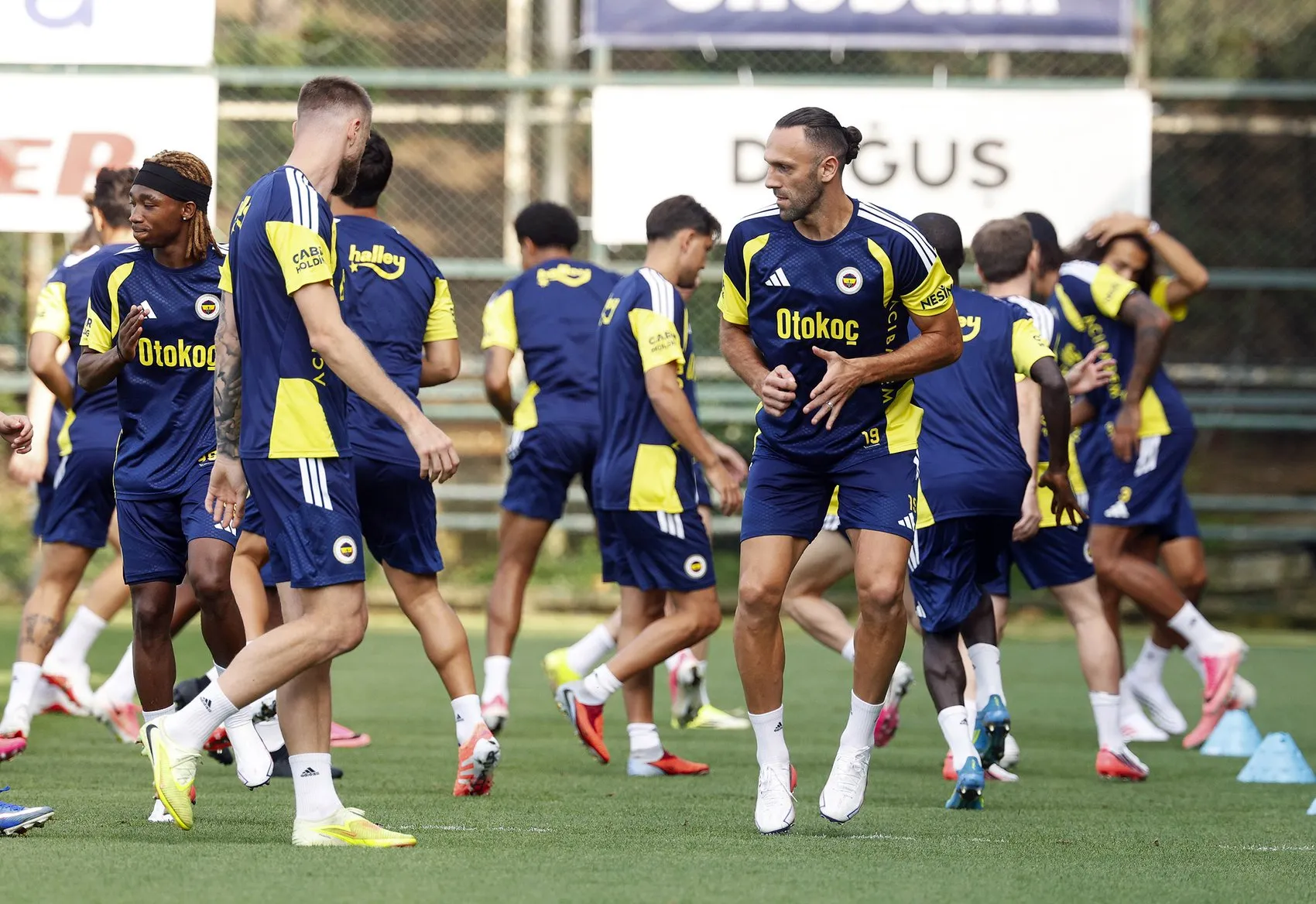 Fenerbahçe Şampiyonlar Ligi yolunda vites yükseltiyor