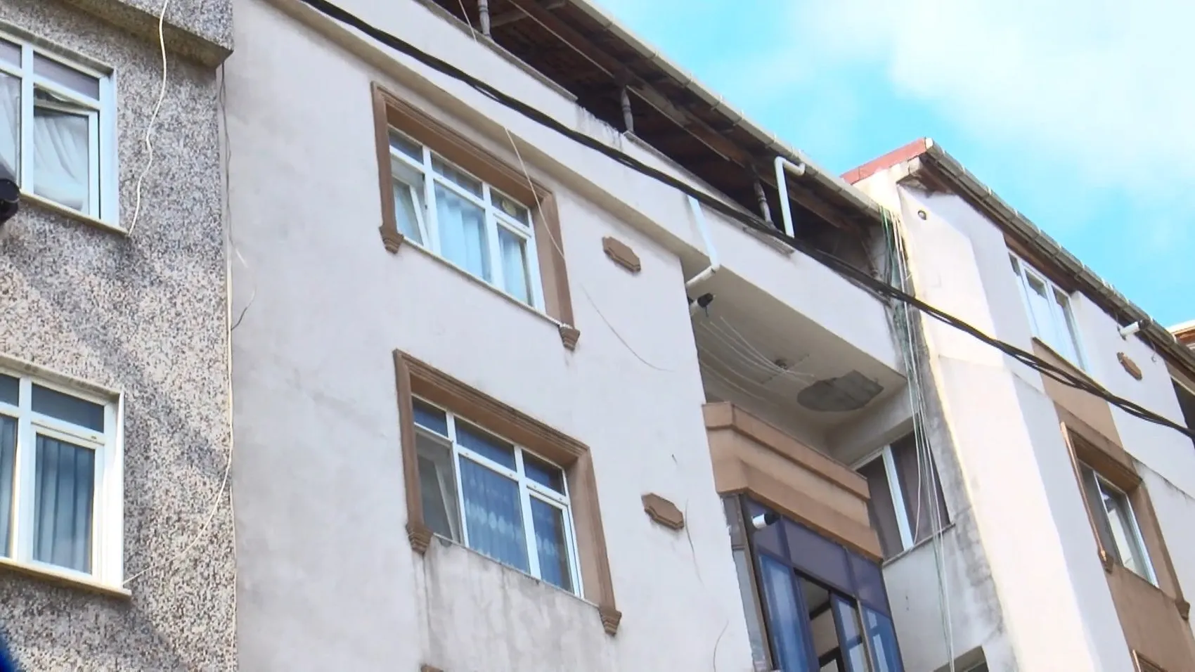 Gaziosmanpaşa'da bir evde ceset ve yanında yaşayan abla bulundu