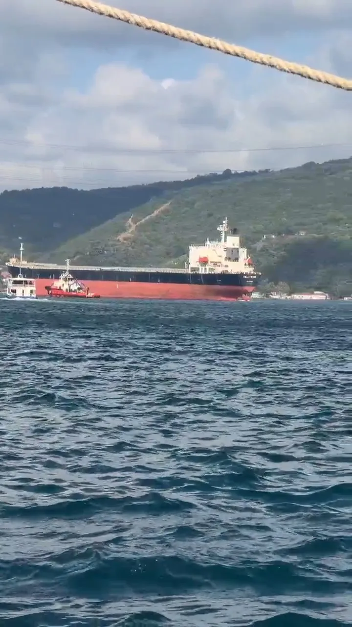 İstanbul Boğazı gemi trafiğine kapandı