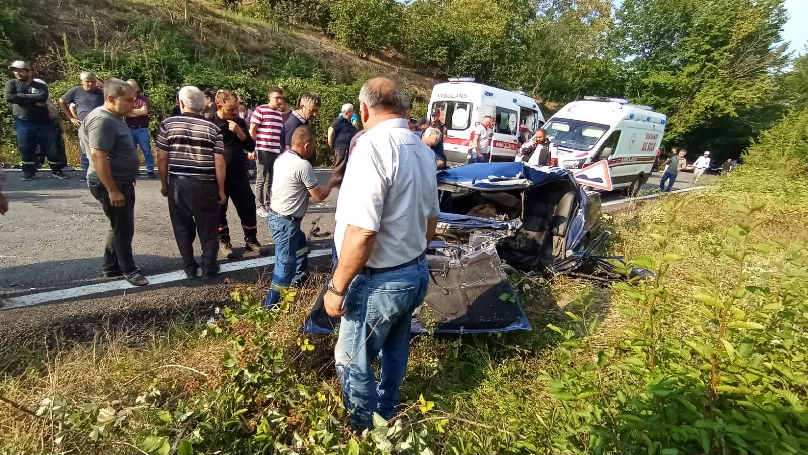 Zonguldak Ereğli’de işçi servisi kazası 4 kişi yaralandı