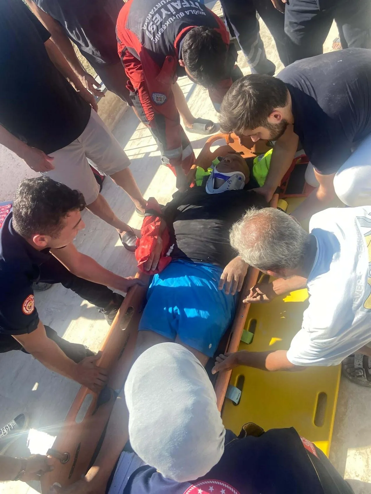 Bodrum'da korkutan kaza Havuz dairesine düşen kişi kurtarıldı