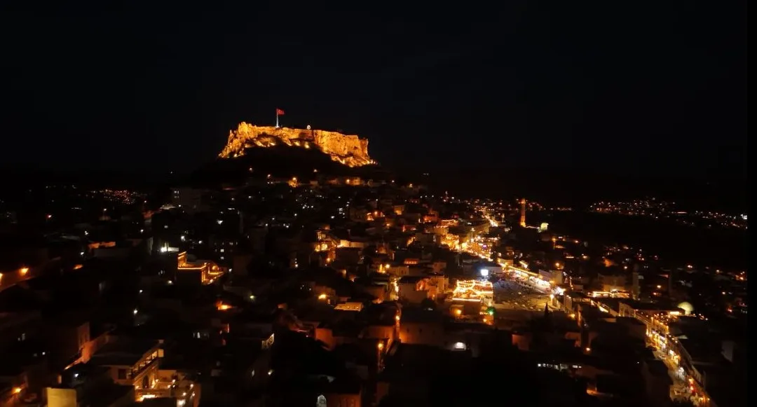 Mardin'de 40 derece sıcaklık evleri terk ettirdi