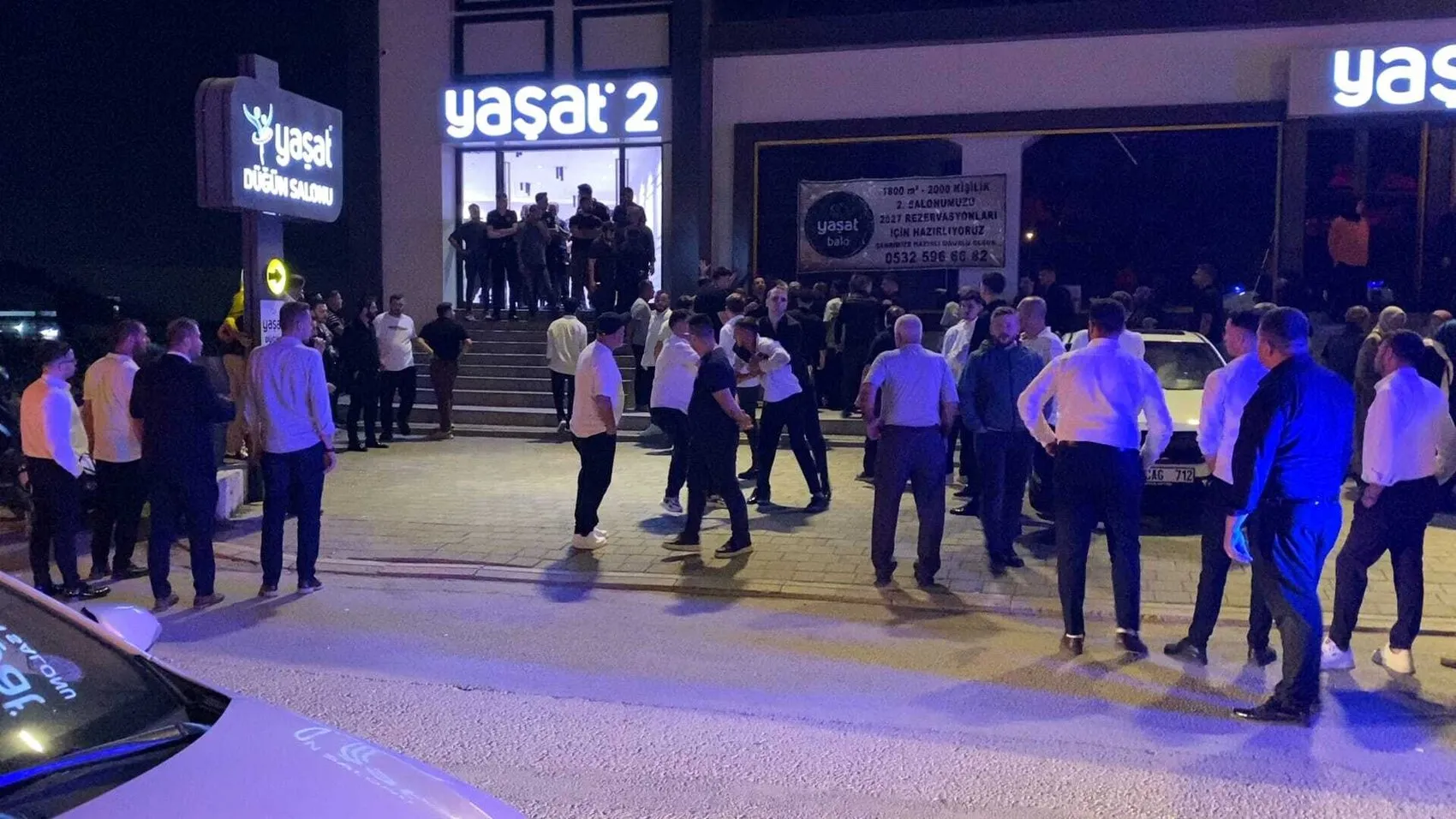 İnegöl’de düğün eğlencesi kana bulandı