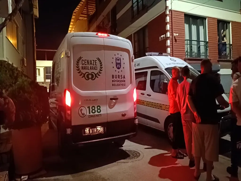 Bursa'da korkunç ölüm Eşinden kaçarken balkondan düşüp hayatını kaybetti