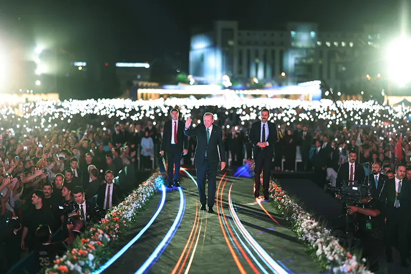 AK Parti 25 yaşında Erdoğan yeni dönemin mesajını verdi