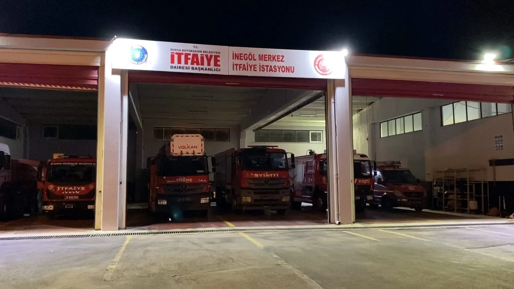 İnegöl'de otomobilin motoruna saklanan davetsiz misafir