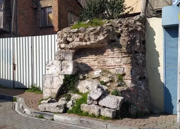 Fatih’in asırlık çeşmeleri yeniden akıyor