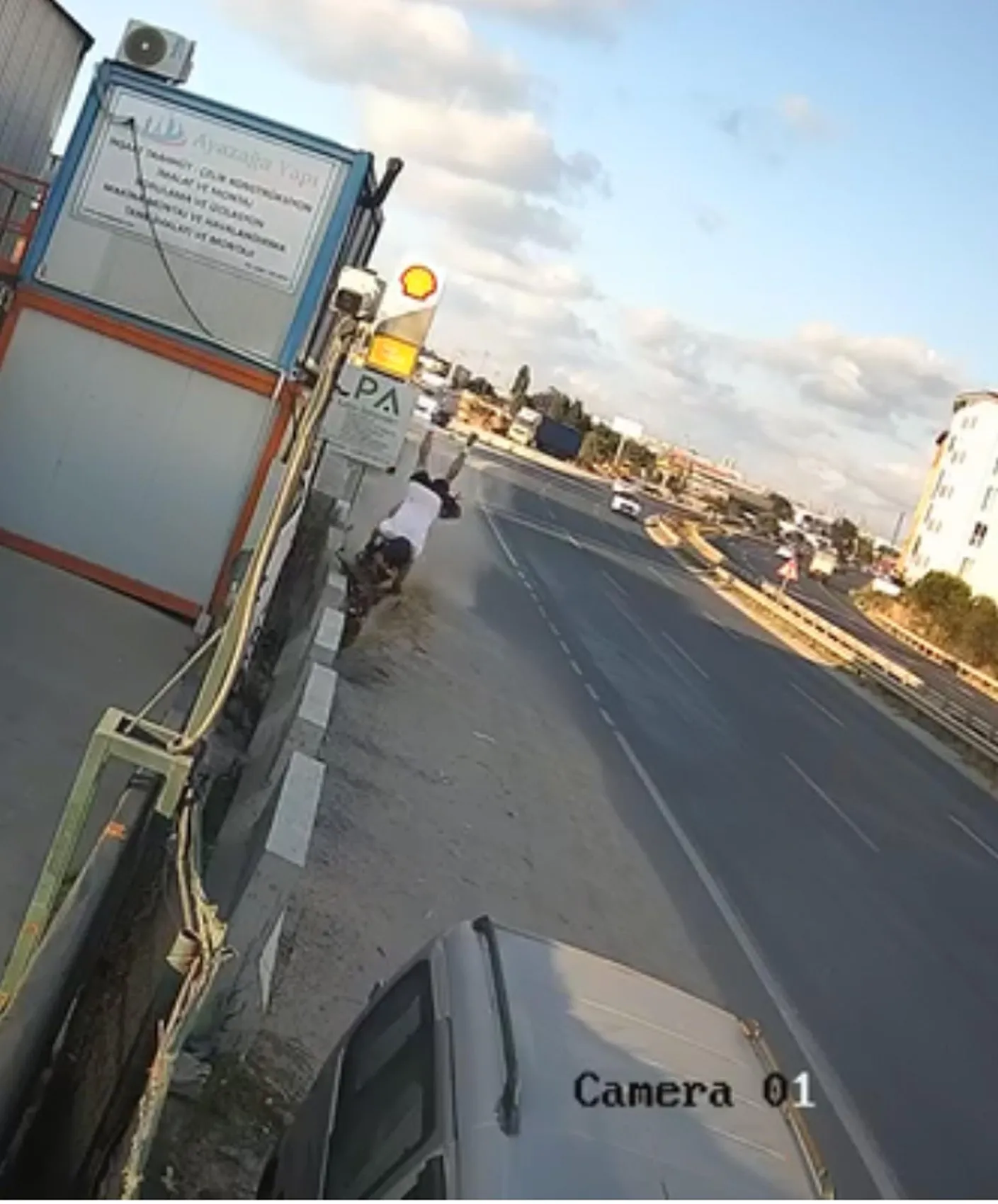 Yeni motosikletiyle ilk sürüşünde hayatını kaybetti