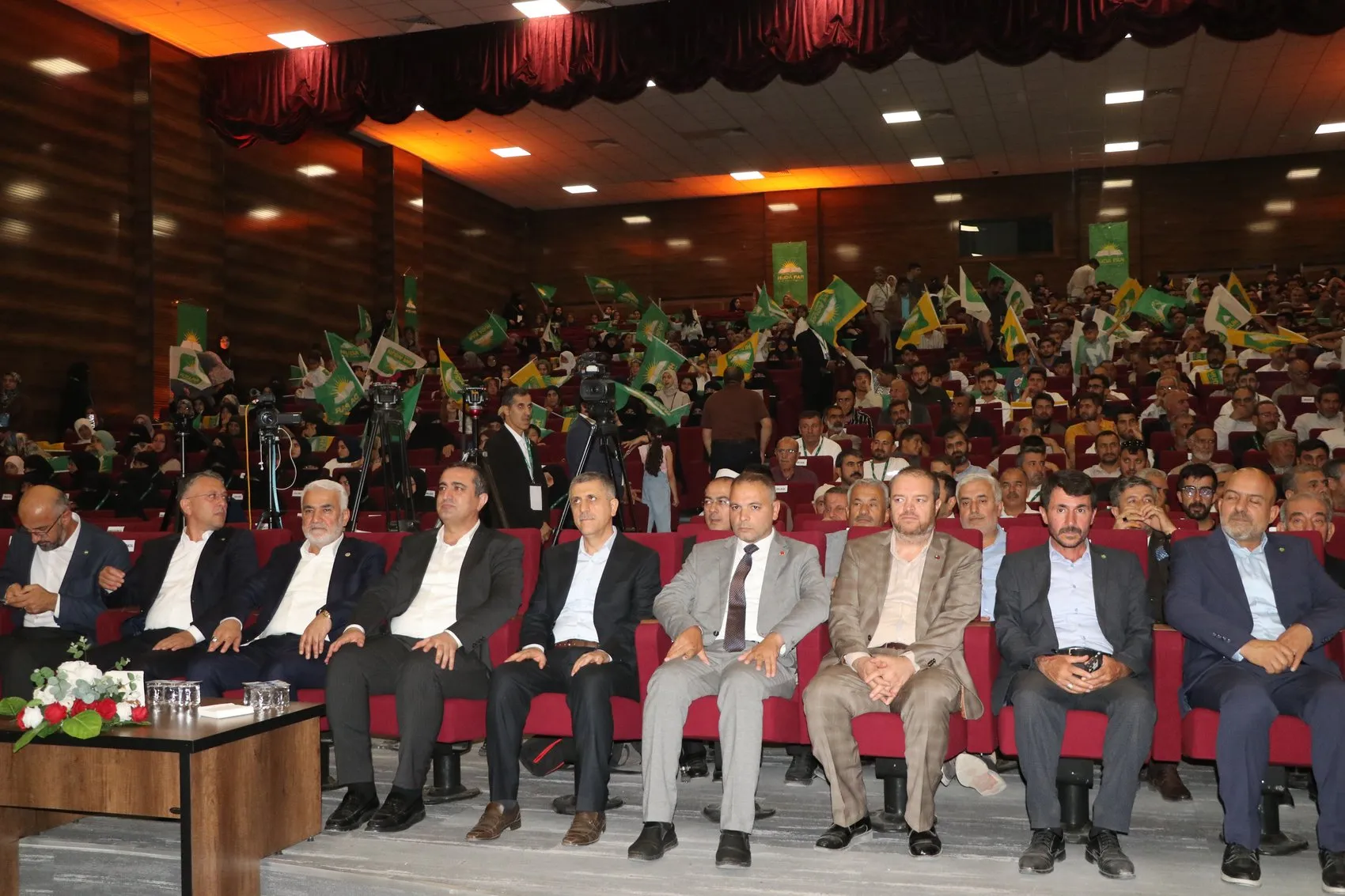 Yapıcıoğlu 467 oyluk irade, şiddet ve silah dönemini bitirecek