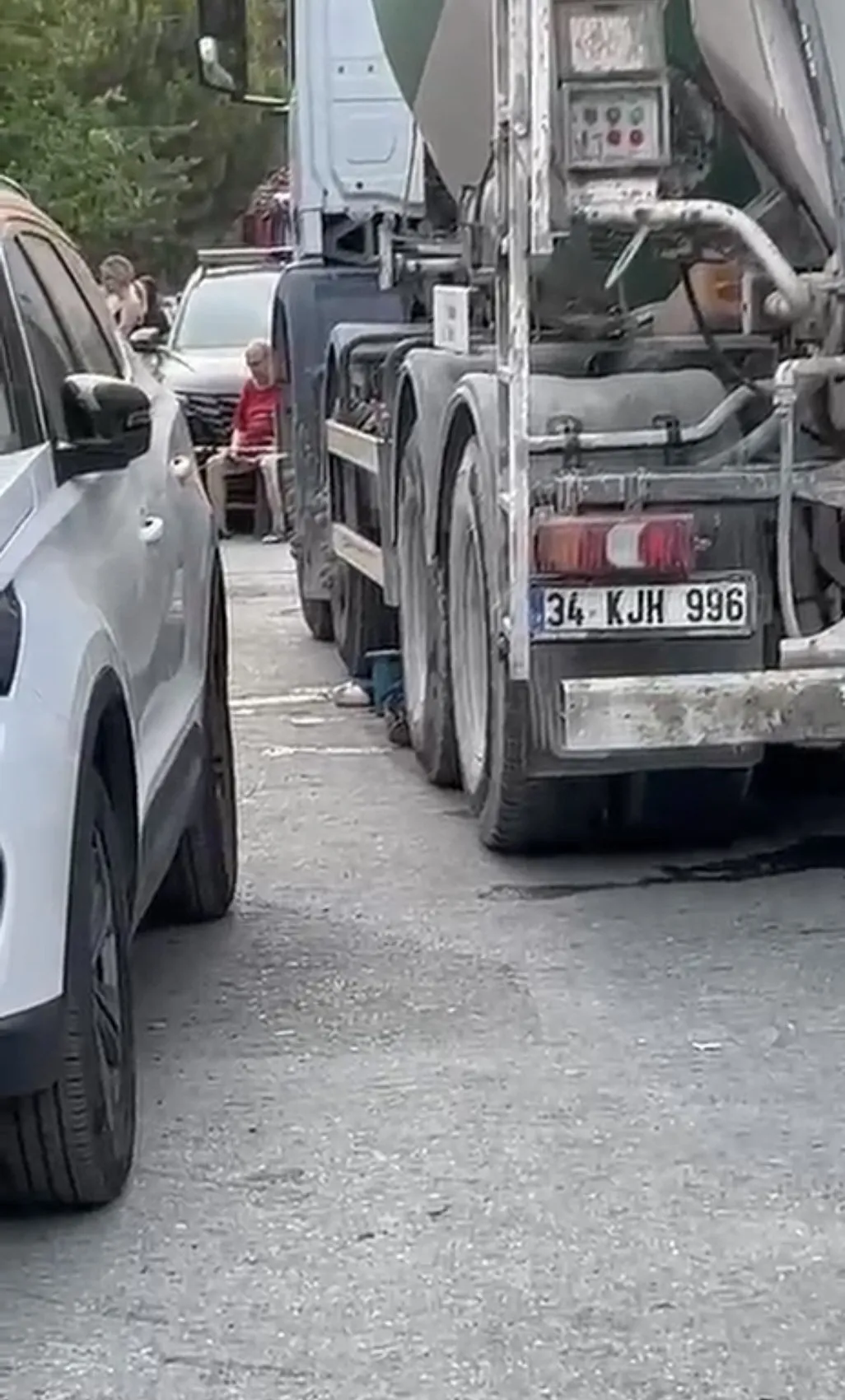 Maltepe'de beton mikseri dehşeti 58 yaşındaki kadın yaşamını yitirdi