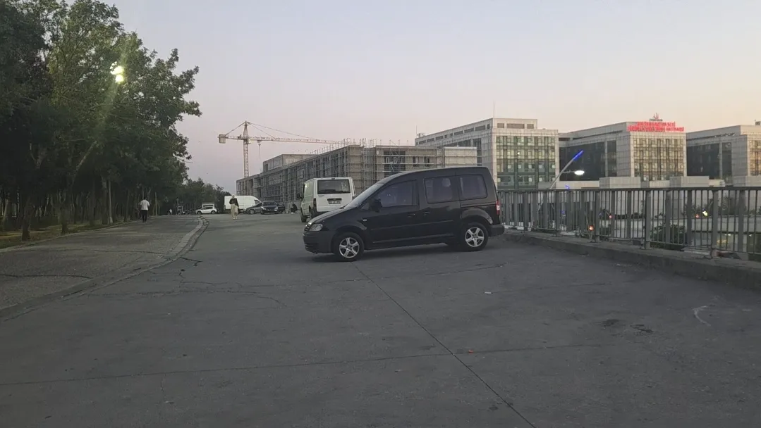 Gece yarısı laf atma kavgası ölümle bitti, bir şüpheli hâlâ aranıyor