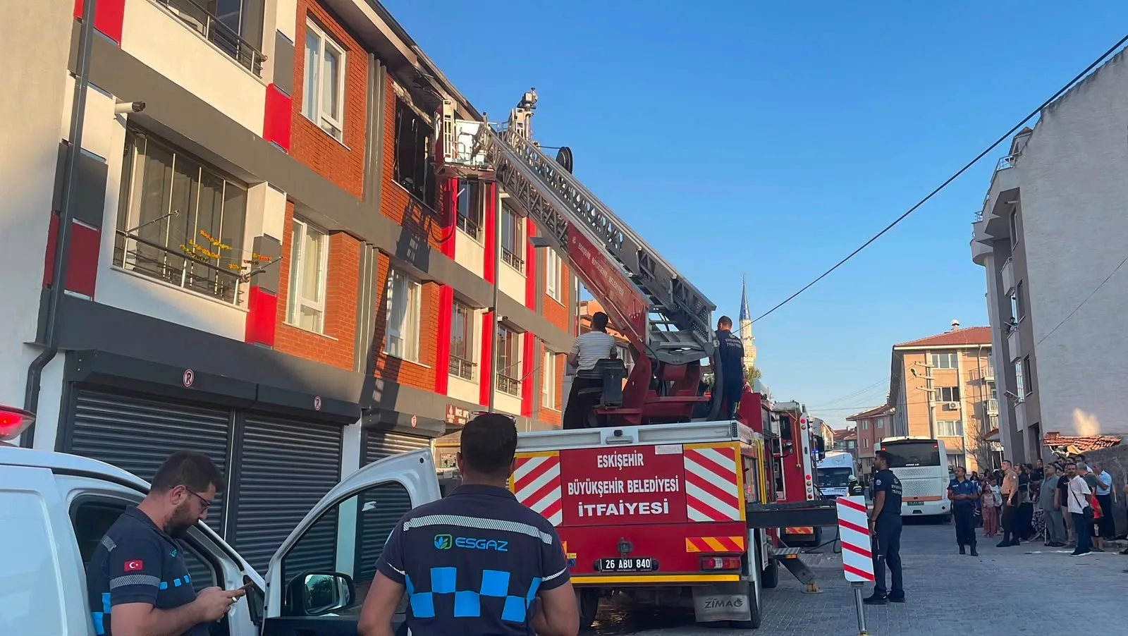 Eskişehir’de gece vakti korkutan ev yangını