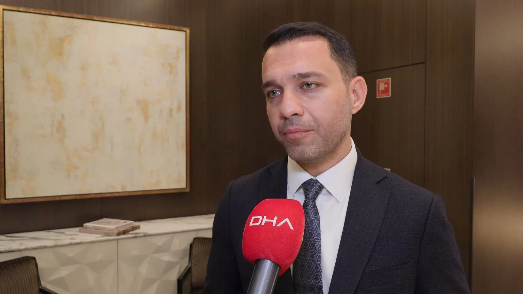 İlk projesi Başakşehir'de 985 milyonluk dev fon yatırımcıyla buluştu