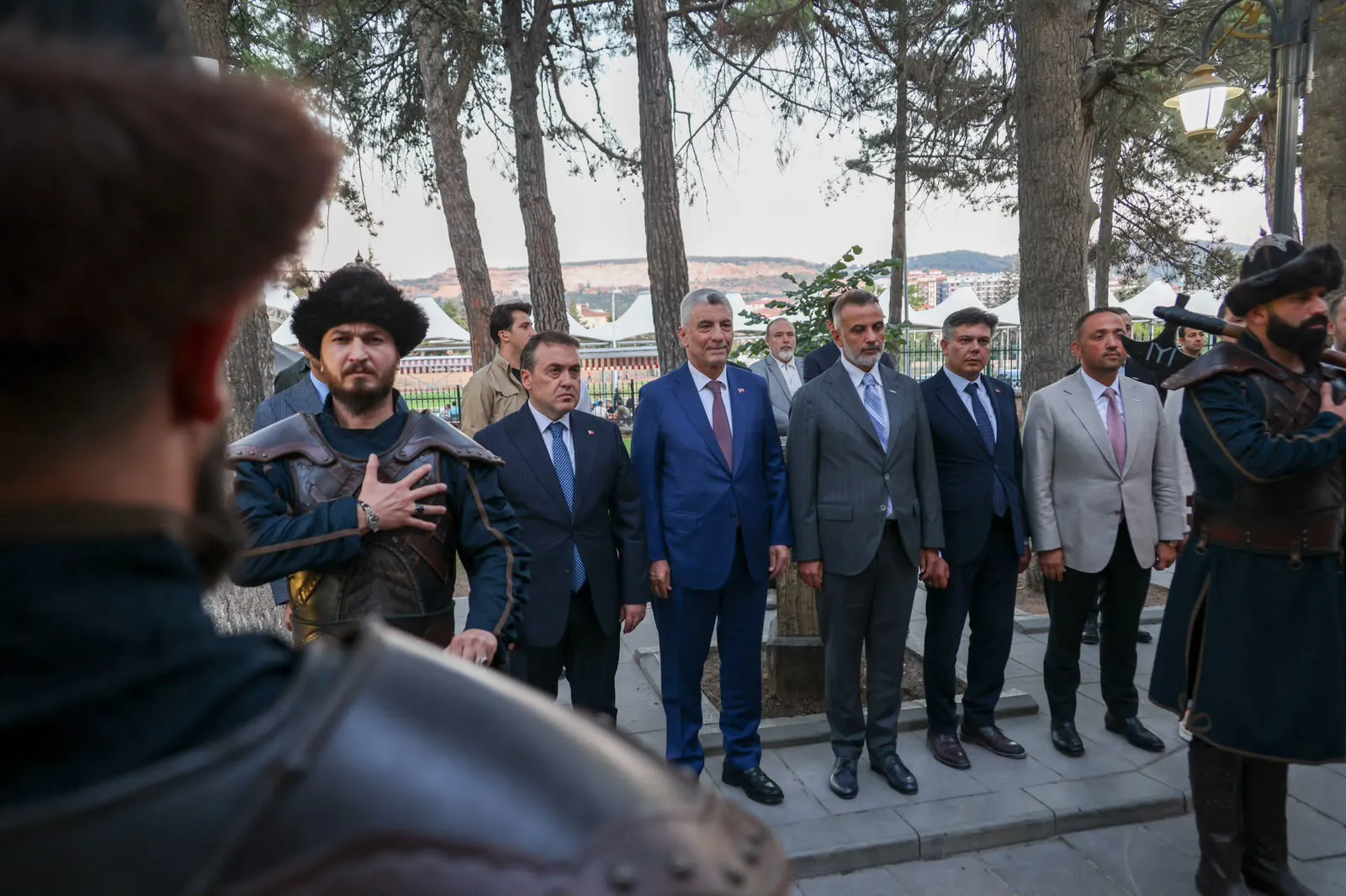 Ticaret Bakanı Bolat Söğüt’te Ertuğrul Gazi’yi ziyaret etti