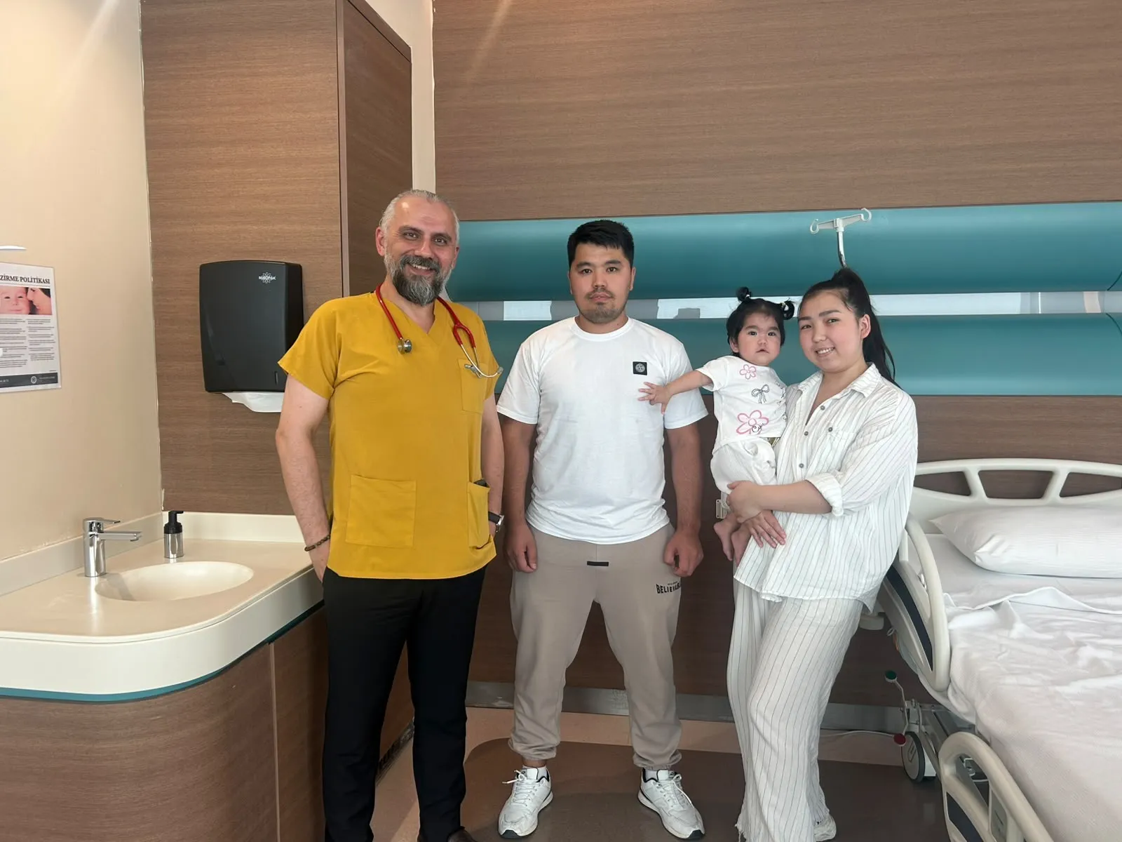 Kırgız bebeğe İstanbul’da umut olan 10 saatlik zorlu ameliyat