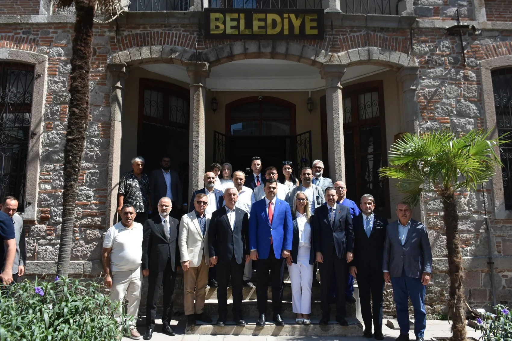 AK Partili İnan’dan belediyelere kredi tepkisi
