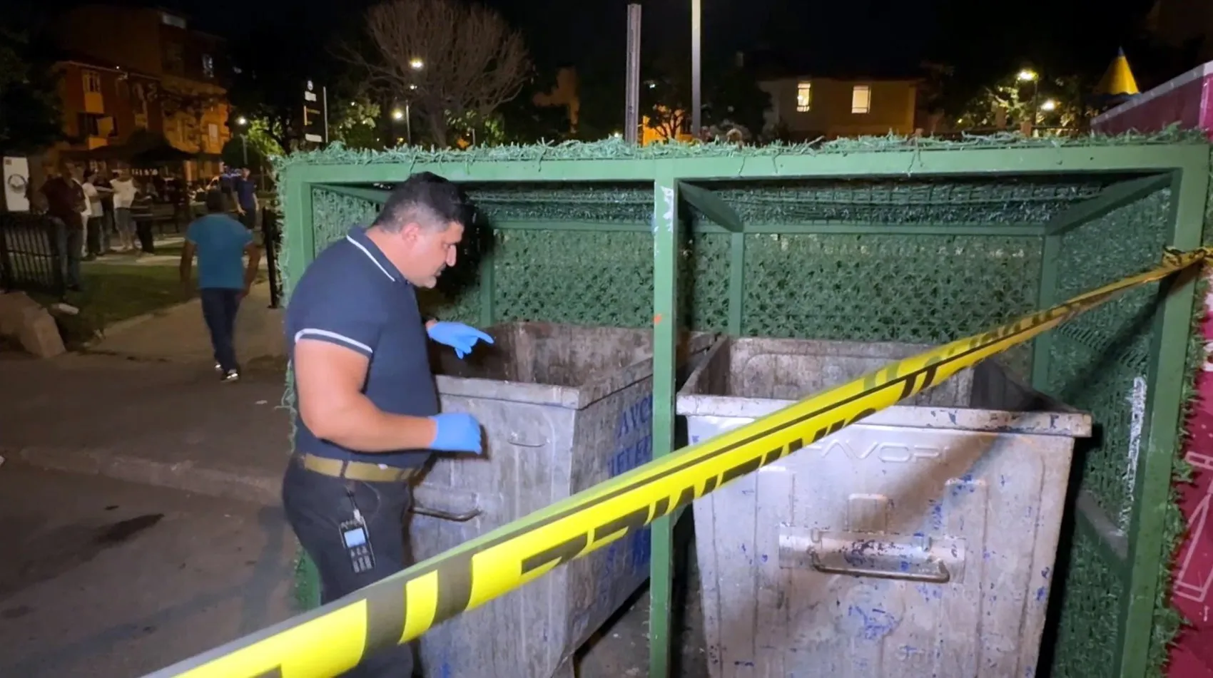 Avcılar’da parkta oturan adama çocuk yaştaki saldırgandan kurşun