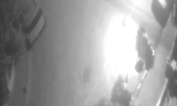 Avcılar'da motosiklet hırsızlığı güvenlik kamerasına yansıdı