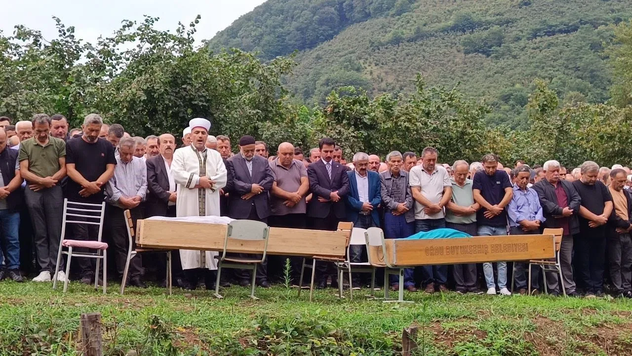 Fındık bahçesinde 30 metreden düşen iki bacı, dere kenarında ölü bulundu