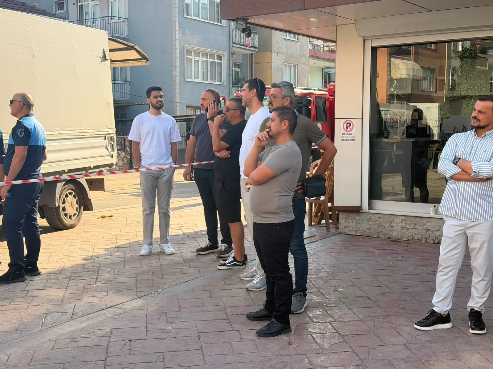 Gece yarısı çatırdadı, sabaha karşı yıkıldı
