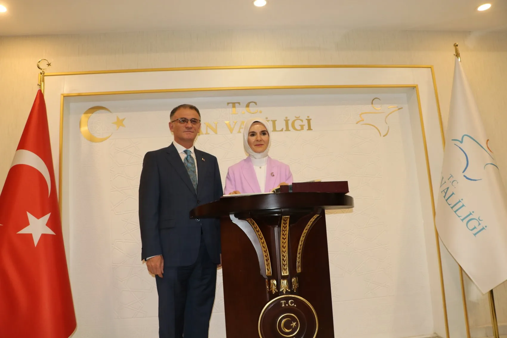 Bakan Göktaş Van’da sosyal destek projelerini yerinde inceledi
