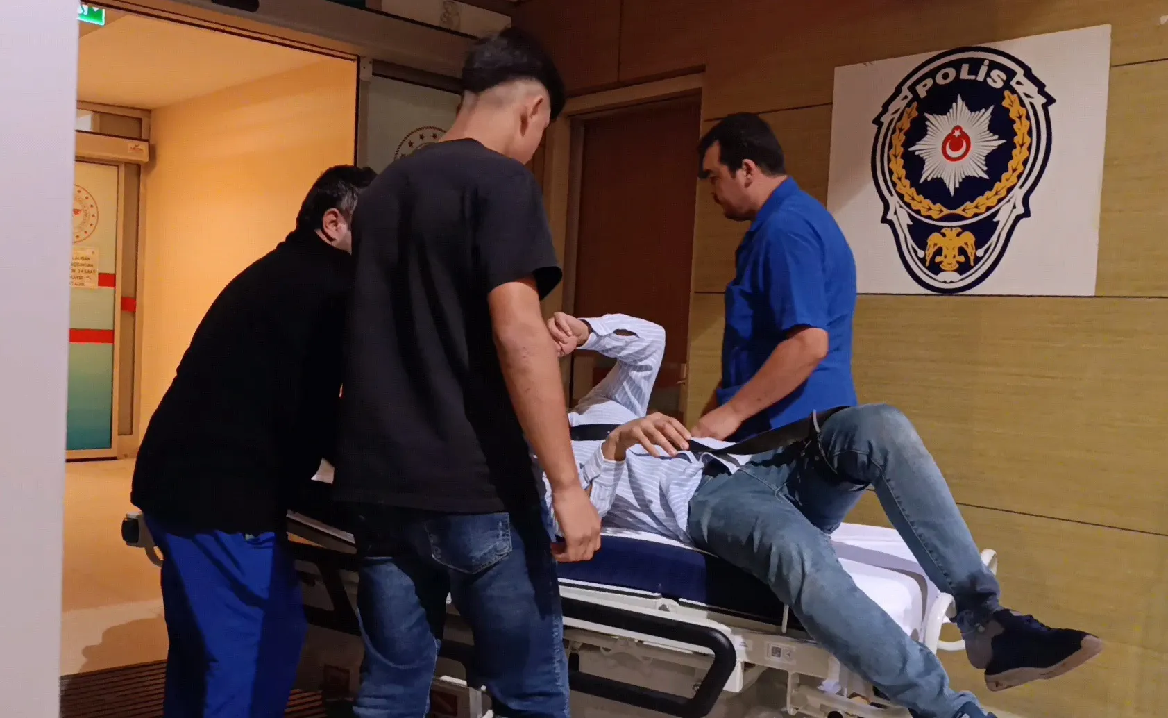 İnegöl'de araç pazarlığı kanlı bitti 1 yaralı, 3 şüpheli kaçtı