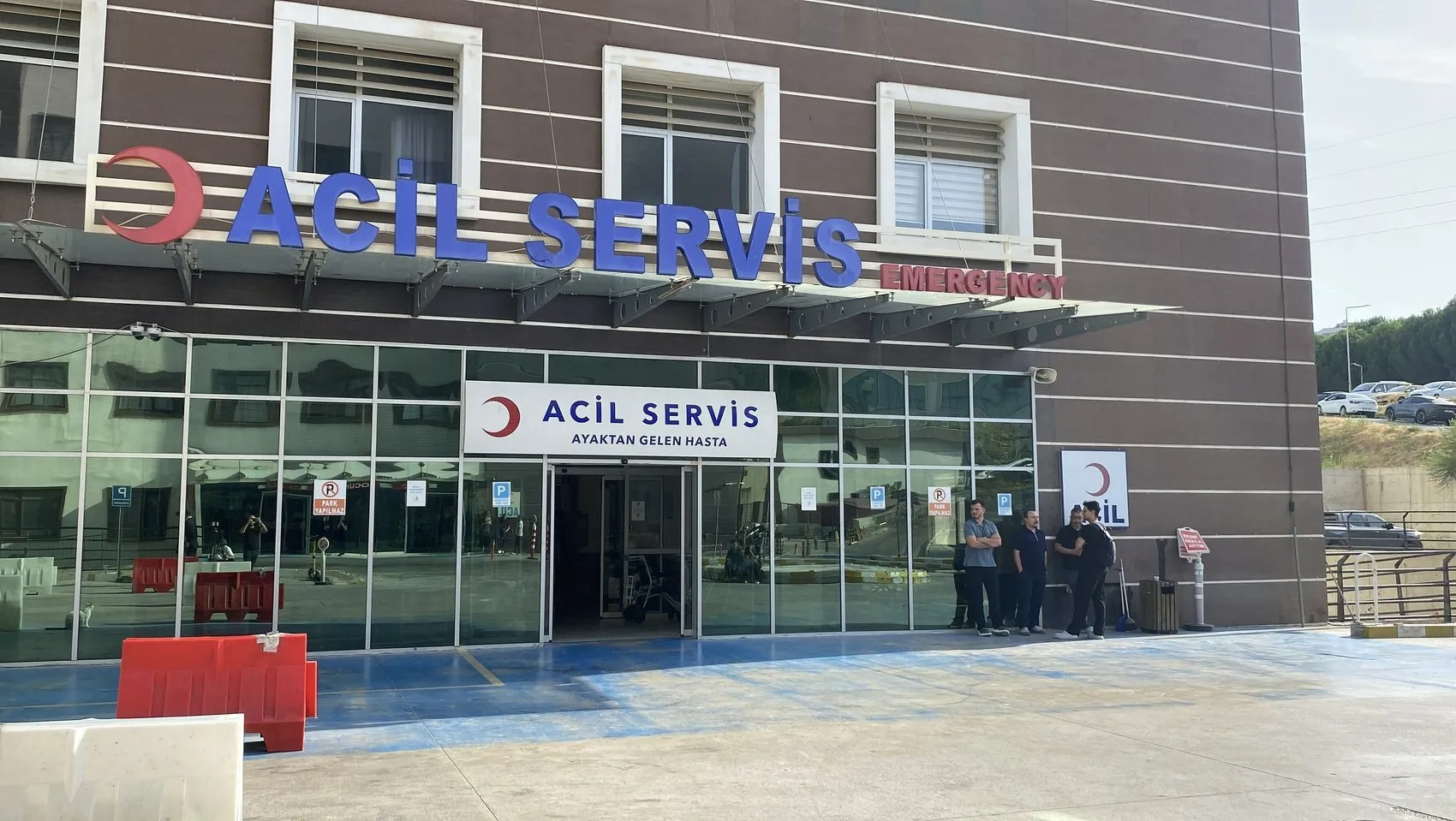 Cem Yılmaz'dan hastane odasında ilk mesaj: Sağlık durumuyla ilgili doktorundan sevindiren açıklama geldi