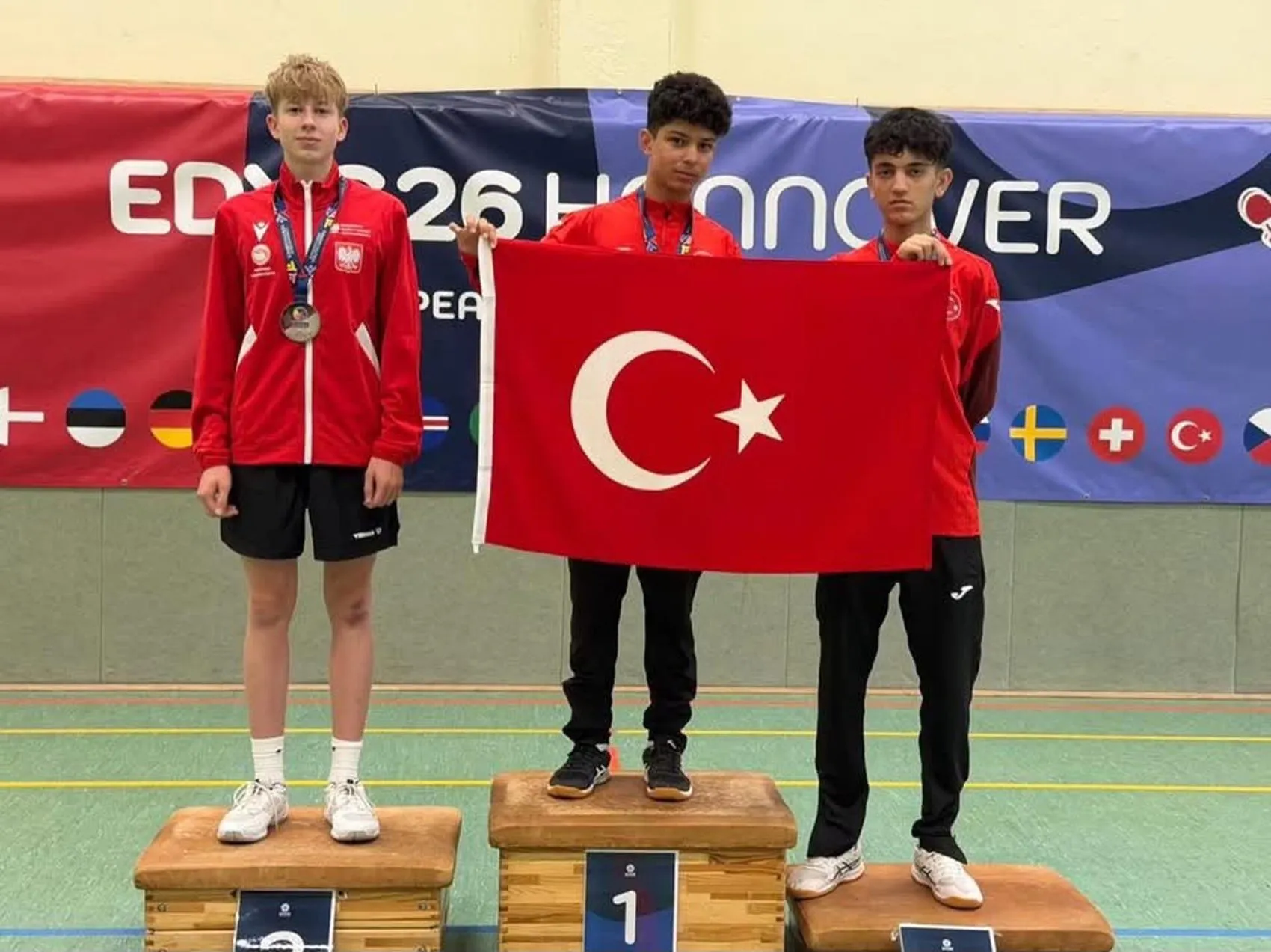 Rüzgar Alp Avrupa'yı süpürdü 4 dalda 4 altın