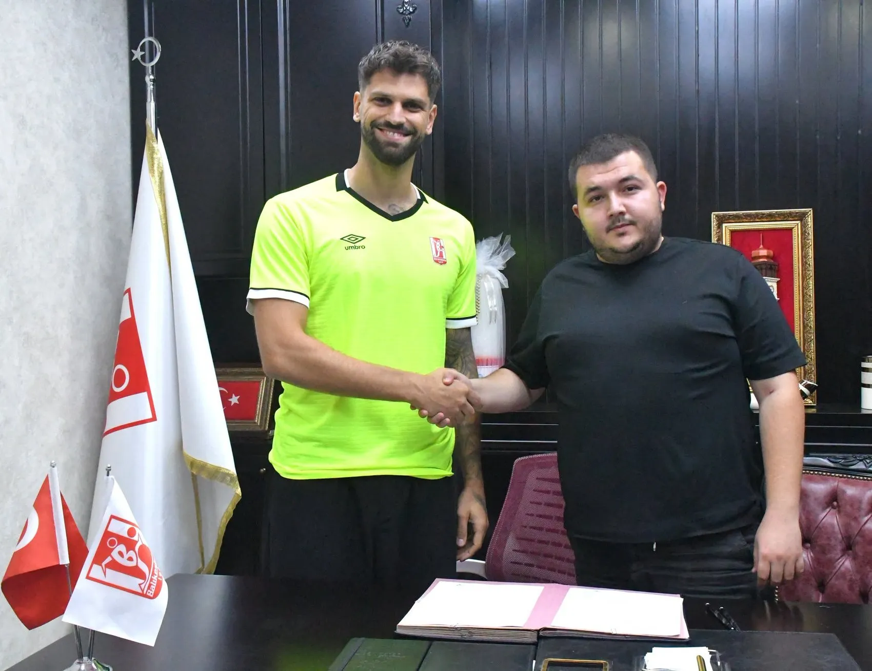 Icardi'ye geçit vermeyen eldiven Balıkesirspor'da