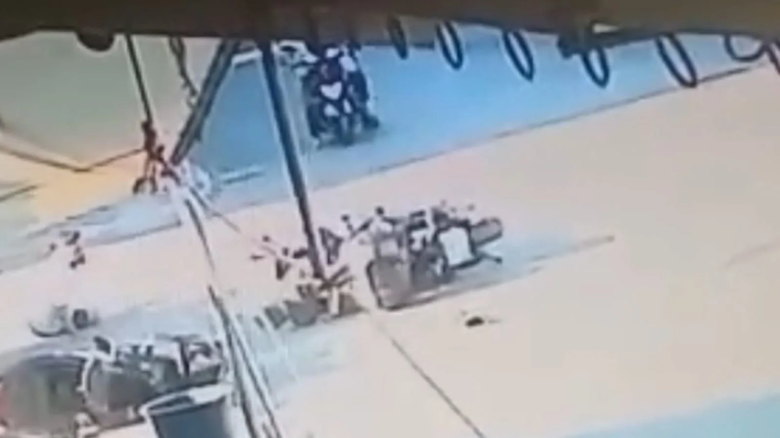 Akyazı'da iki motosiklet çarpıştı Bir kişi hayatını kaybetti
