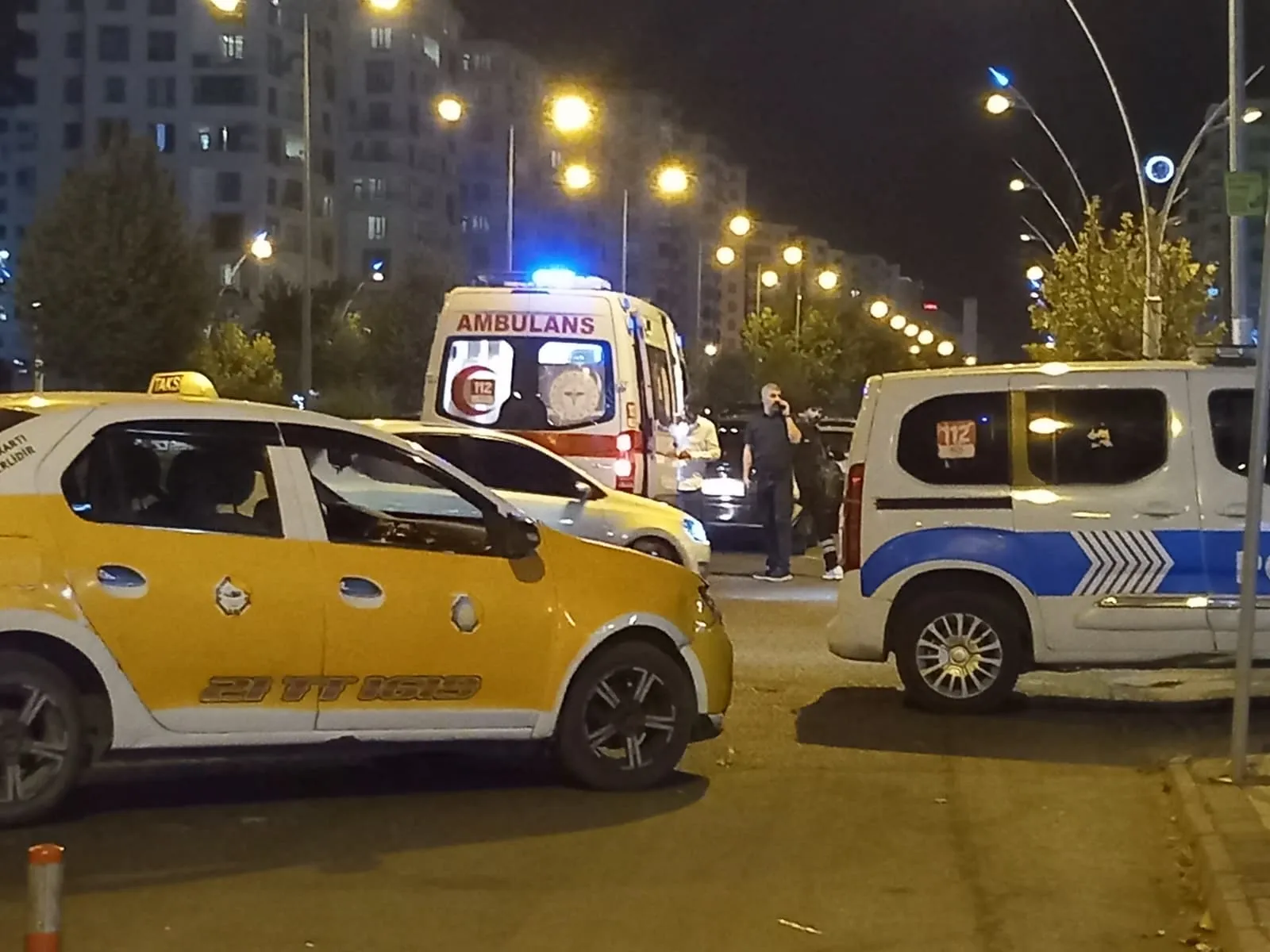 Diyarbakırda düğün salonunda eğlence kavgayla bitti