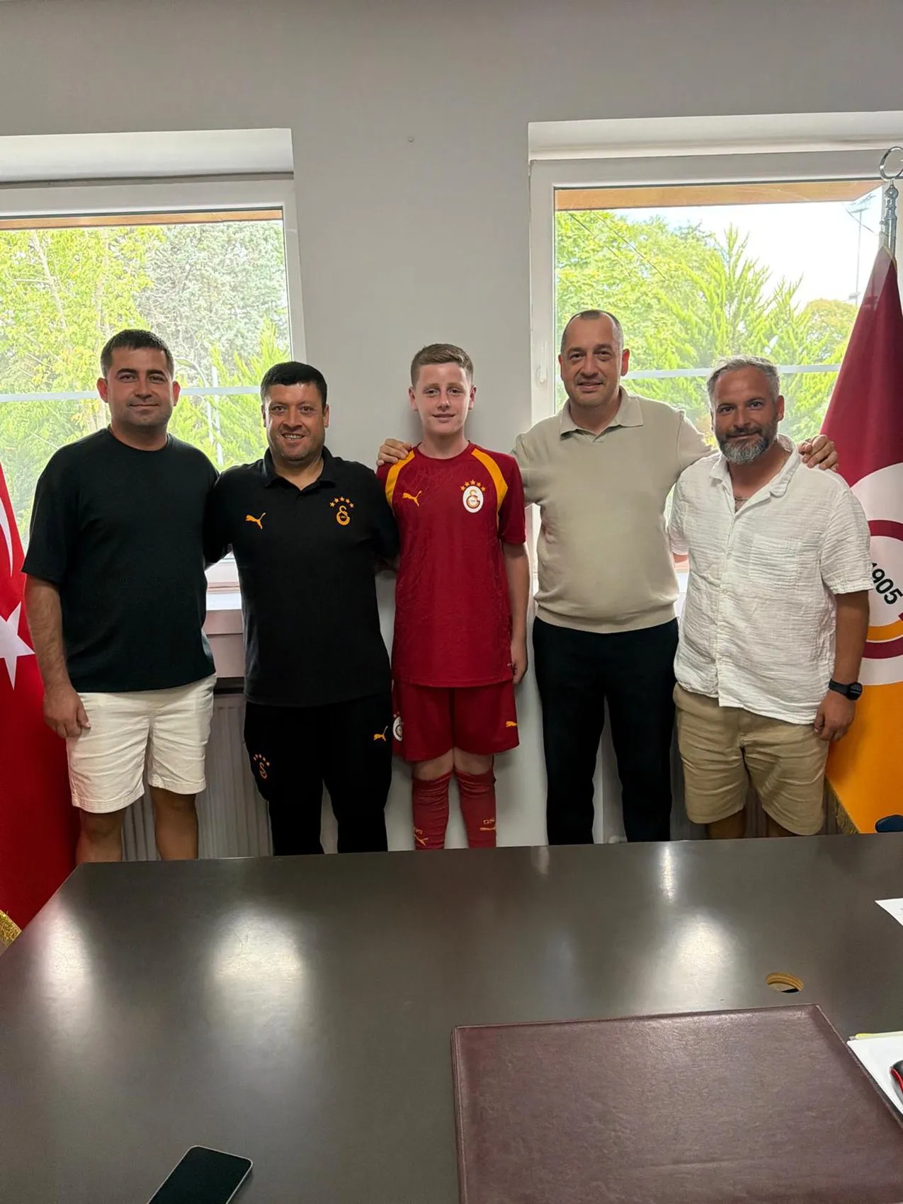 Urla’nın genç yeteneği artık Galatasaray forması giyecek