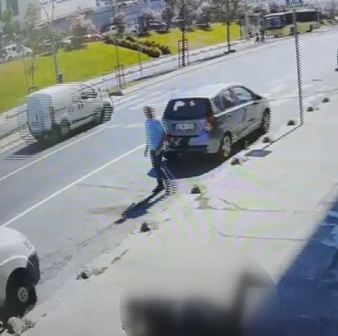 Avize atölyesinde düşen işçi kaldırıma çakıldı, o anlar kamerada