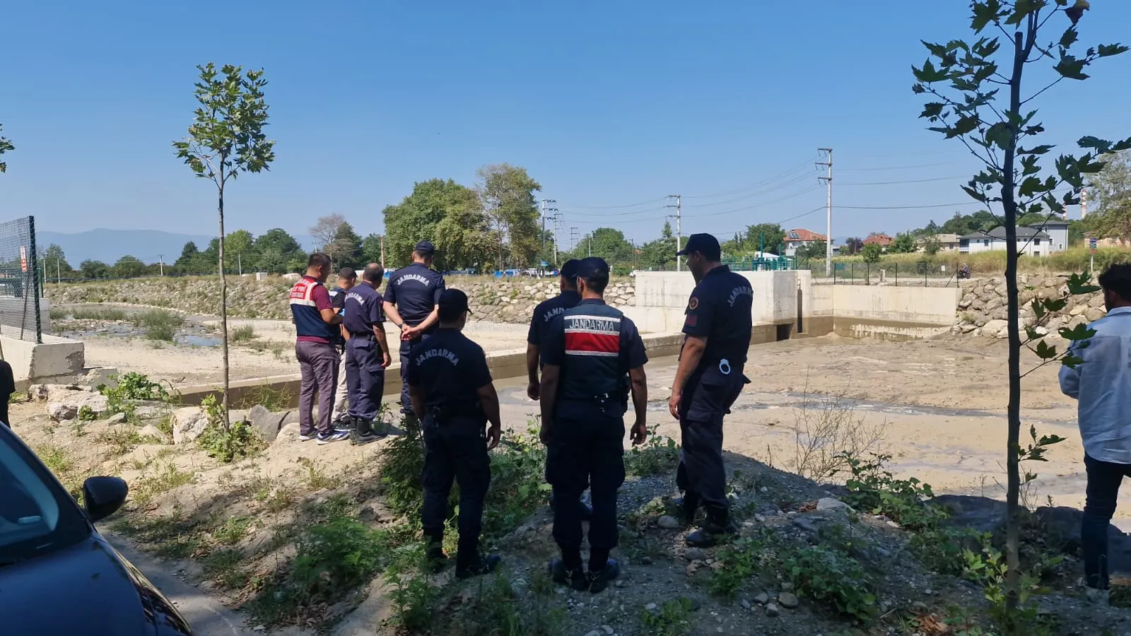 Düzce'de serinlemek isteyen çocuğun kalbi suyun içinde durdu