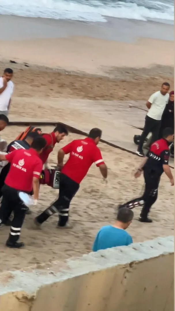 Karaburun Sahili'nde acı son: Dalgaların sürüklediği 58 yaşındaki adam kurtarılamadı
