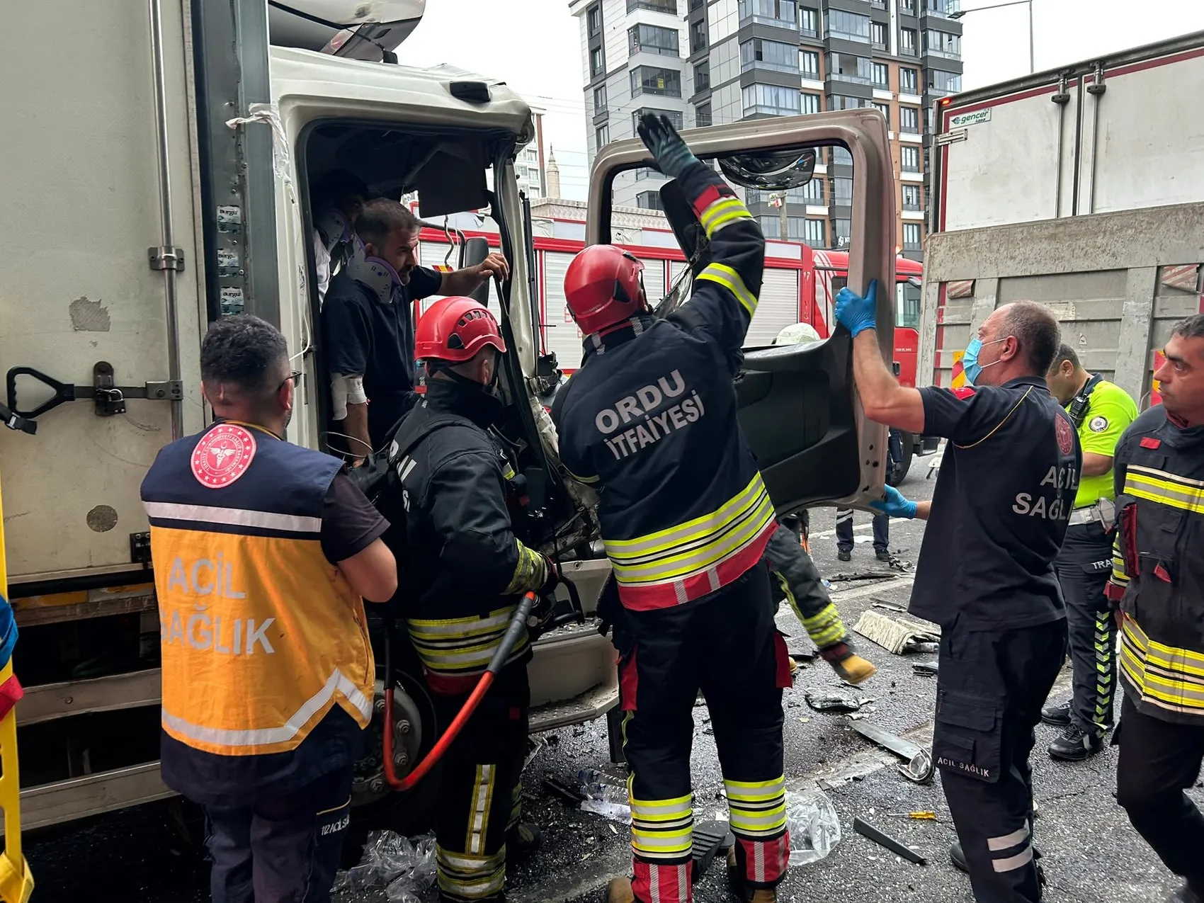 Fatsa’da zincirleme kaza 4 kişi yaralandı