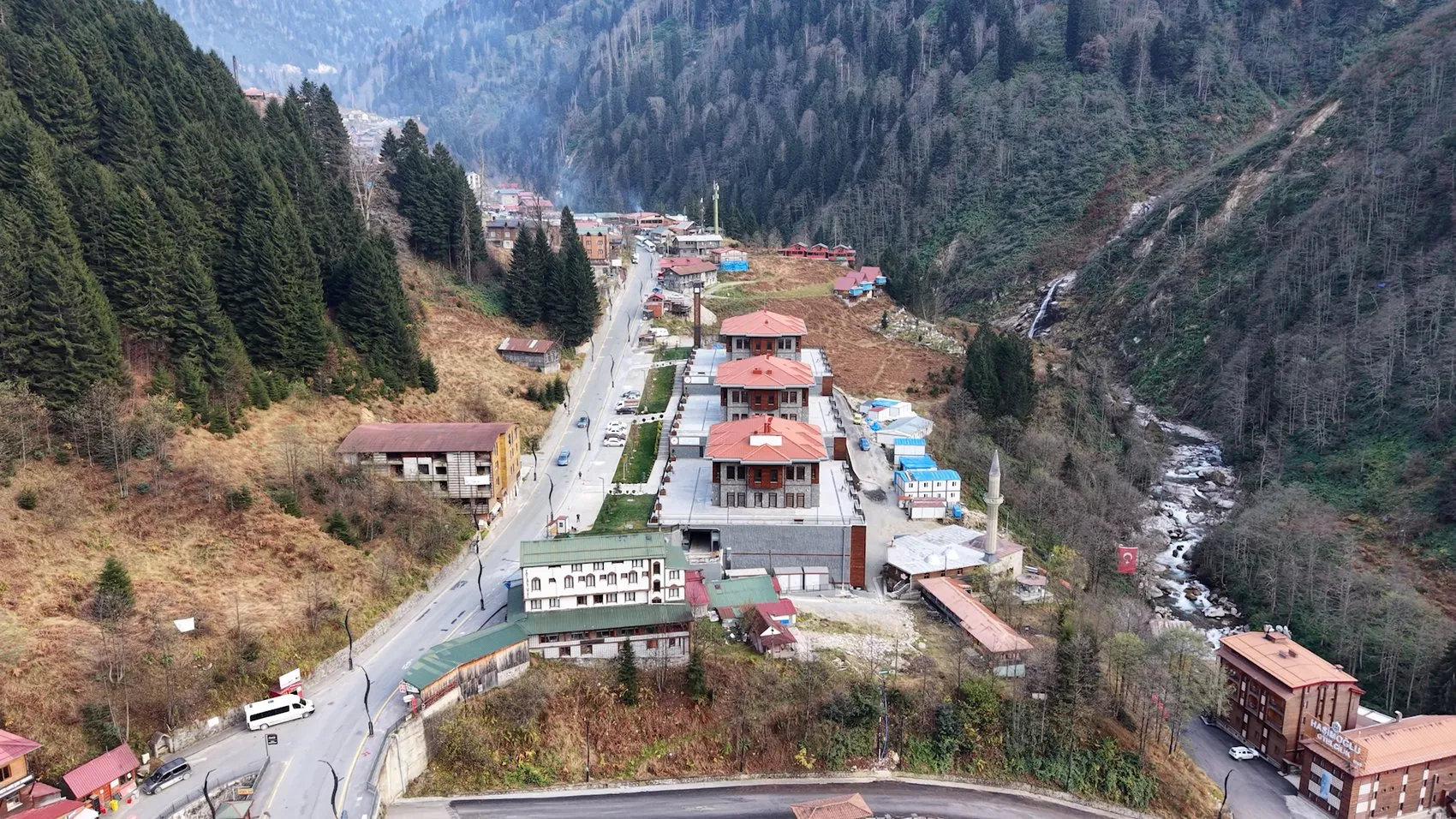 Rize’de kaçak yapıların yıkım korkusu bitti