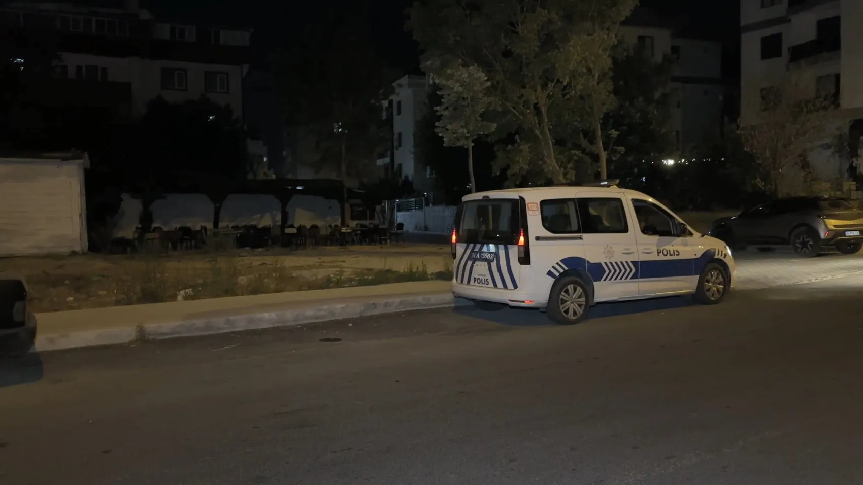 Gece yarısı kıraathaneye motosikletli saldırı, 3 yaralı